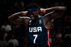 迪班萨砍全场最高分22分！带领美国U19男篮险胜加拿大晋级四强！